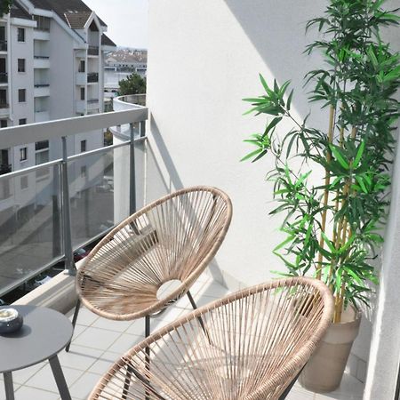 Le Mont-Veyrier, Parking Et Vue Apartment Анси Екстериор снимка