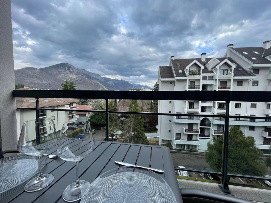 Le Mont-Veyrier, Parking Et Vue Apartment Анси Екстериор снимка