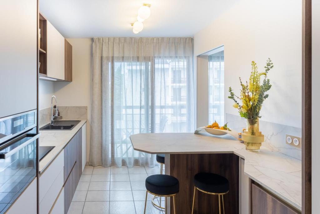 Le Mont-Veyrier, Parking Et Vue Apartment Анси Екстериор снимка