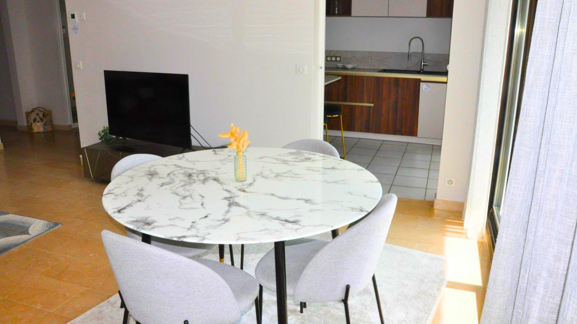 Le Mont-Veyrier, Parking Et Vue Apartment Анси Екстериор снимка